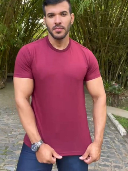 Camiseta Cor Vinho